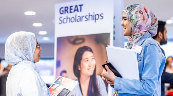 Top 6 Tips for Applying for a GREAT Scholarship